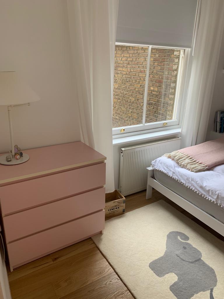 Flat Hopkinsons' Place in Greater London