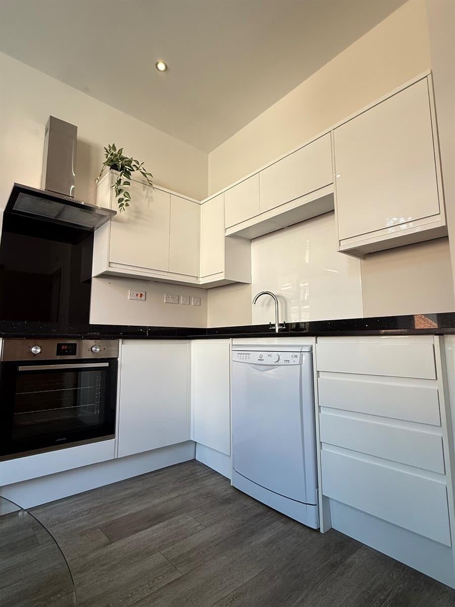 Flat Charnwood Grove in Rushcliffe