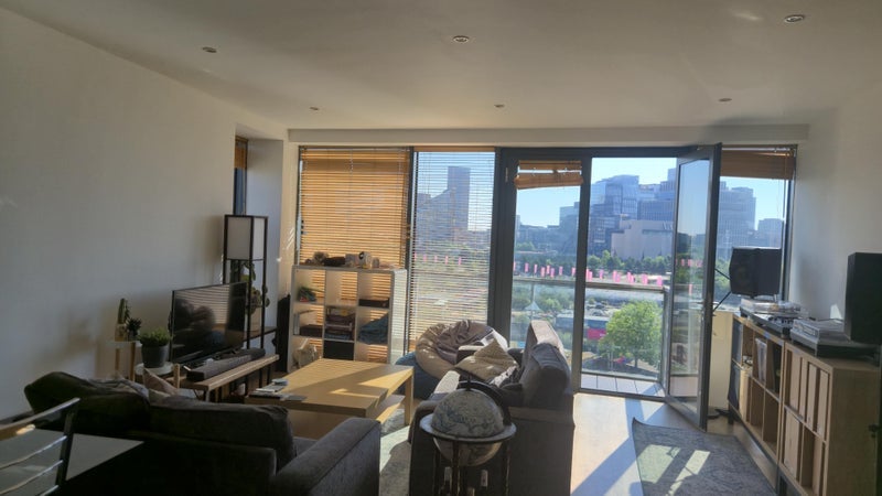 Room Monier Road in Greater London