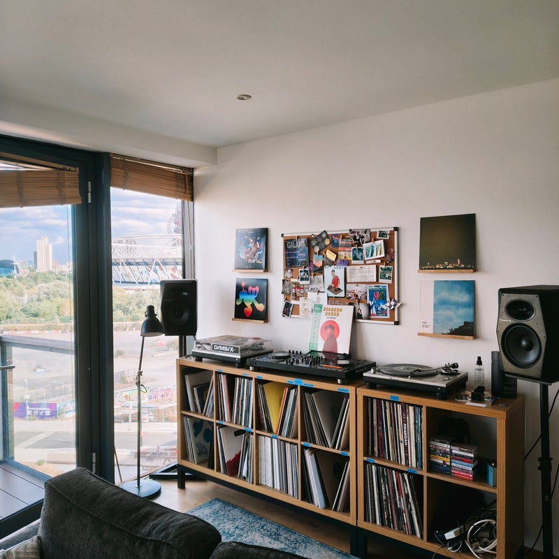 Room Monier Road in Greater London