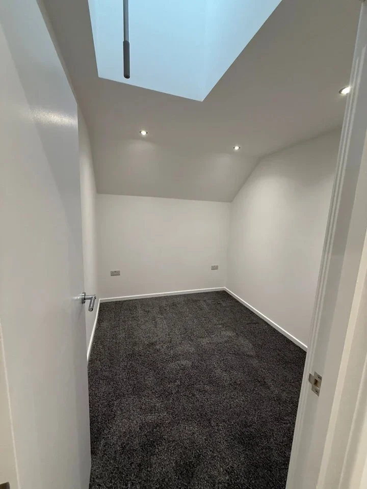 Flat Whippendell Road in Watford