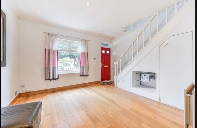 Room Liberty Avenue in Greater London