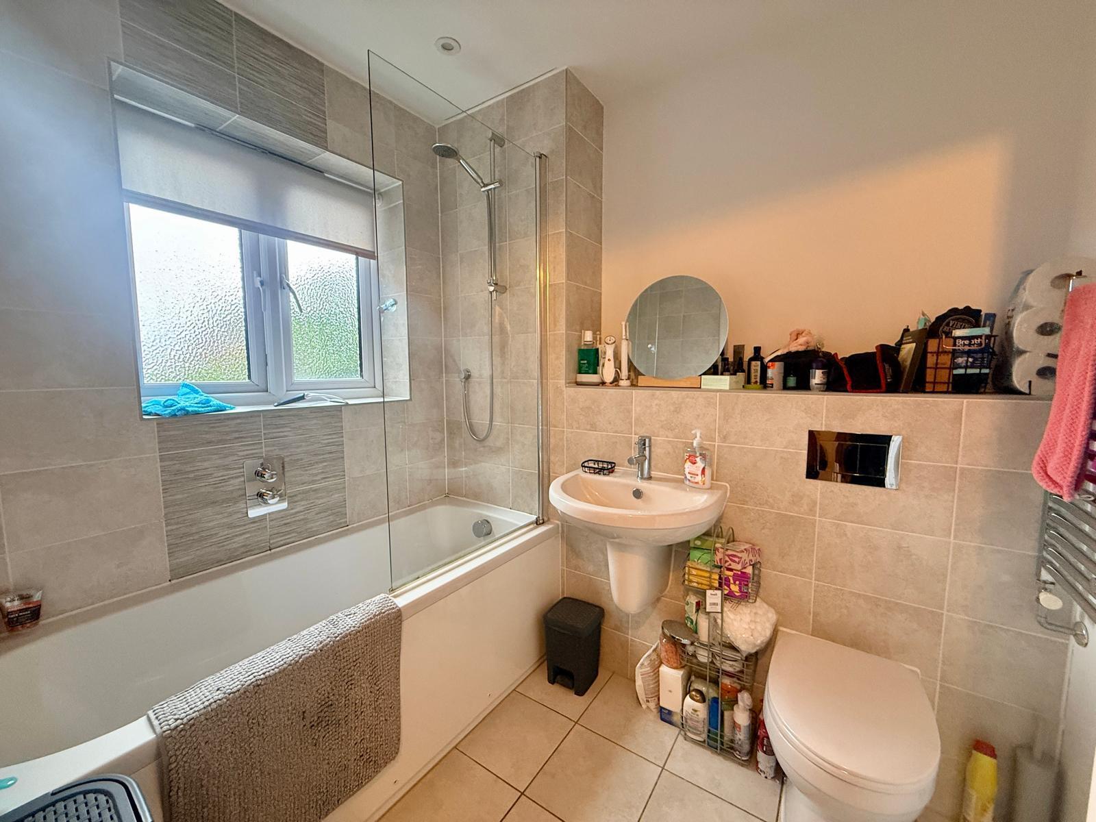Flat Bramley Avenue in Wealden