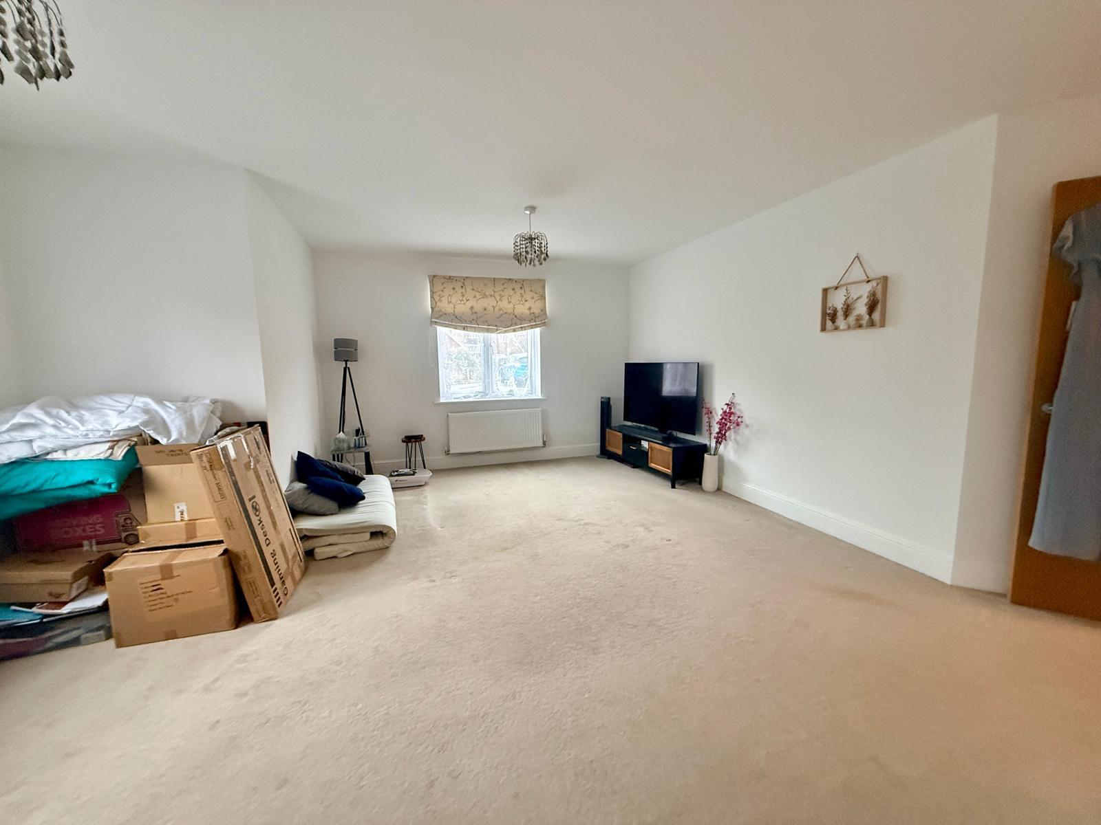 Flat Bramley Avenue in Wealden