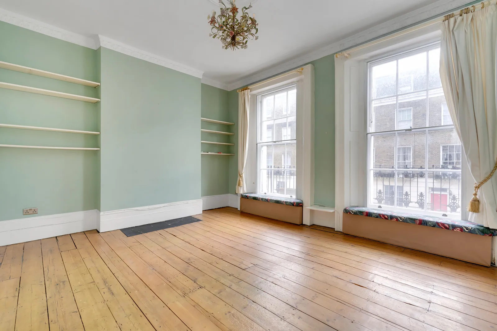 Flat Delancey Street in Greater London