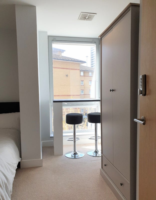 Room Alexia Square in Greater London