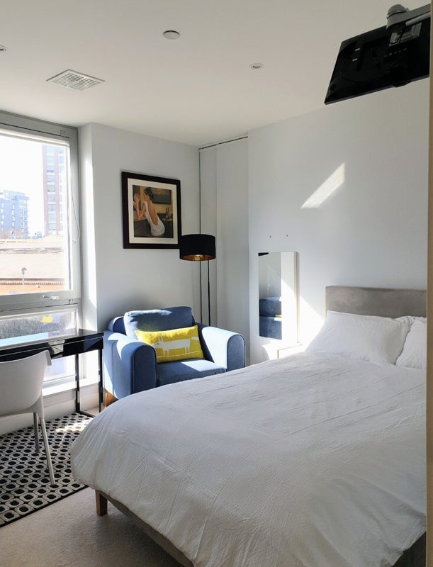 Room Alexia Square in Greater London