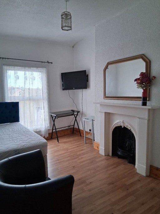 Room Mornington Crescent in Manchester