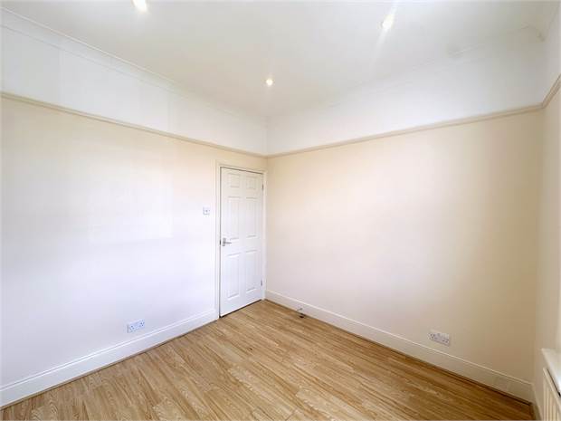 Flat Sportsbank Street in Greater London