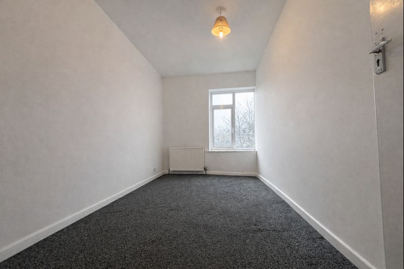 Flat Carver Hill Road in High Wycombe