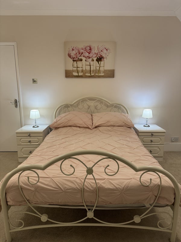 Room Balcombe Road in Crawley
