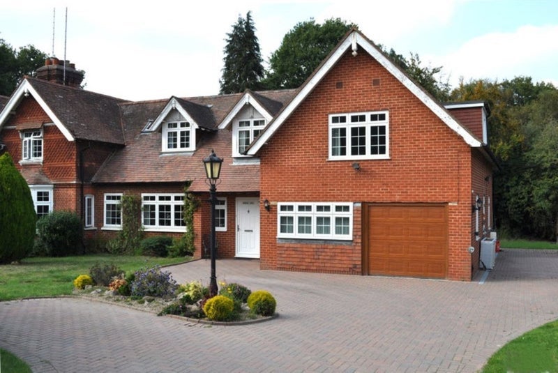Room Balcombe Road in Crawley