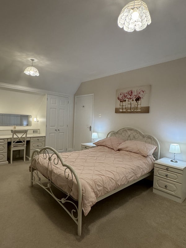 Room Balcombe Road in Crawley