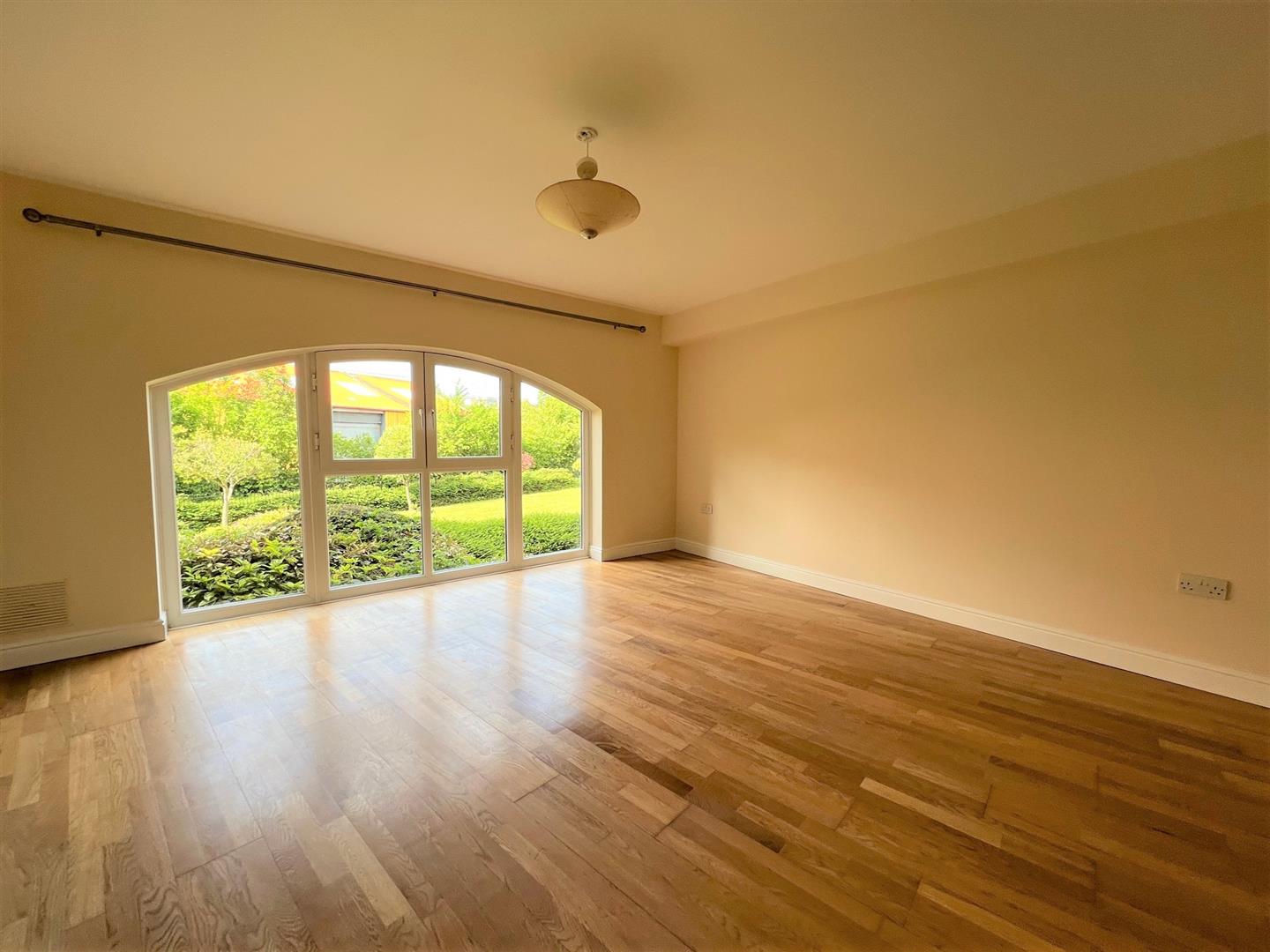 Flat Scotney Gardens in Maidstone