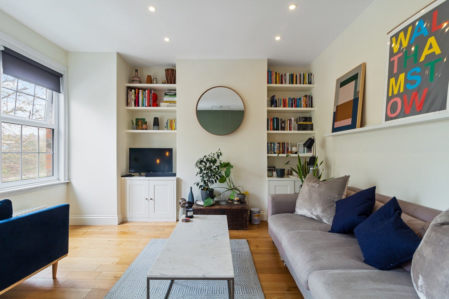 Flat Winns Terrace in Greater London