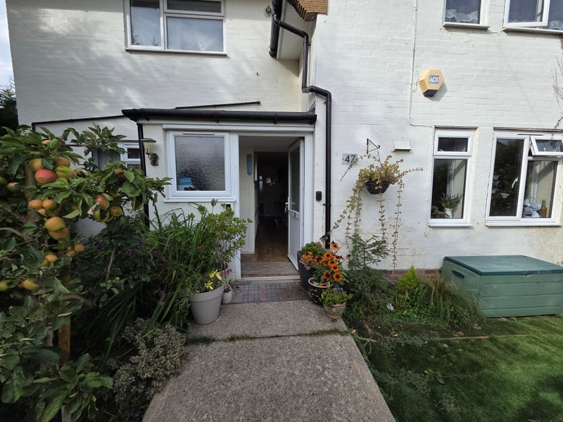Room South Lane in Maidstone