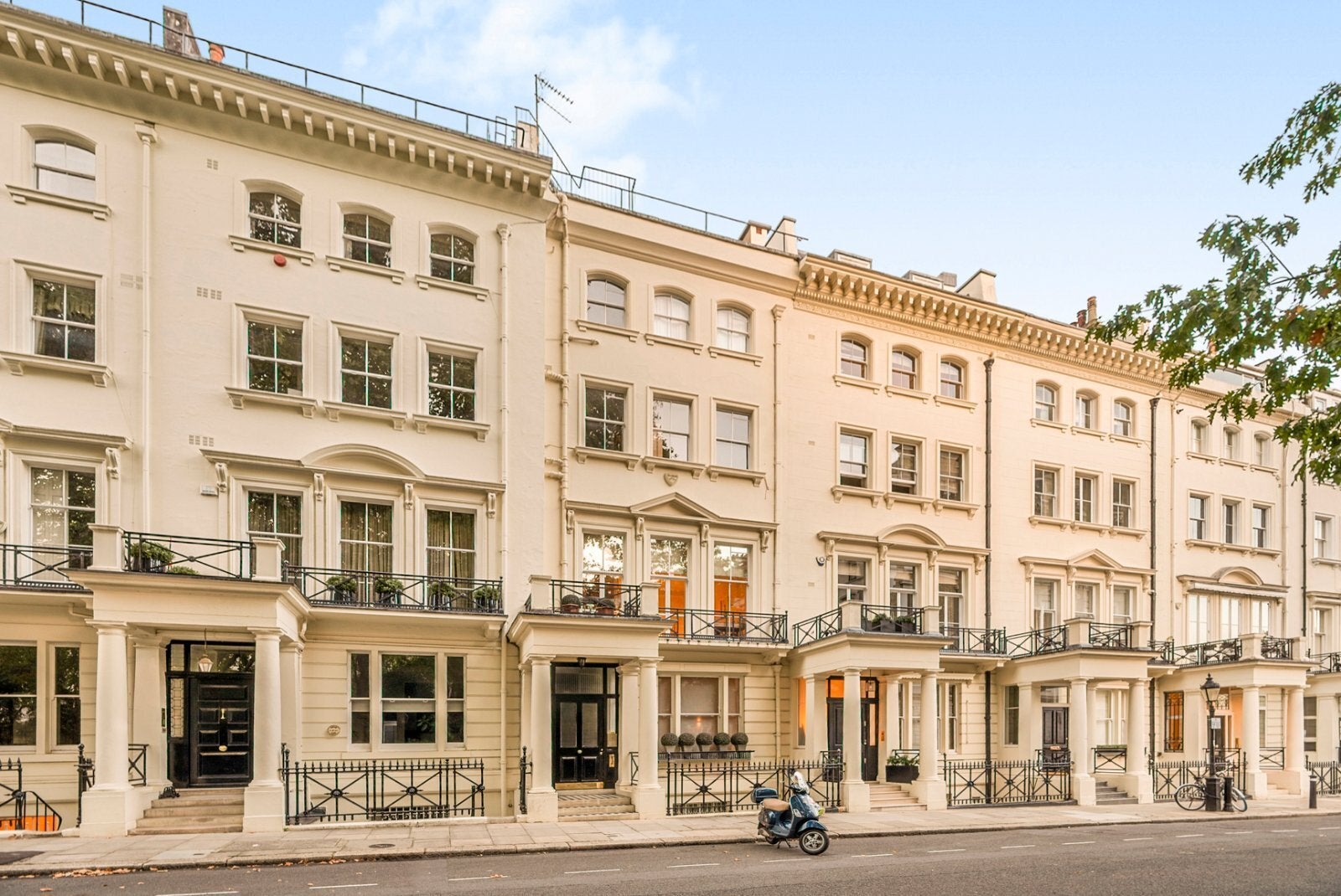 Flat Ennismore Gardens in City of Westminster