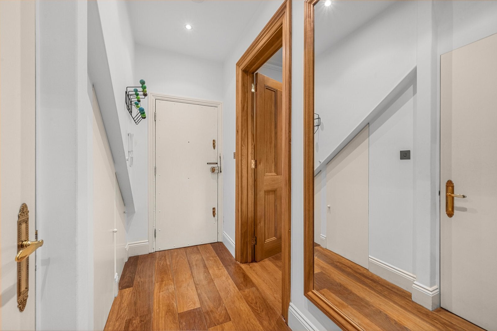 Flat Ennismore Gardens in City of Westminster