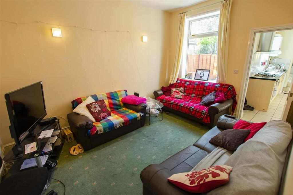 Flat Heeley Road in Birmingham