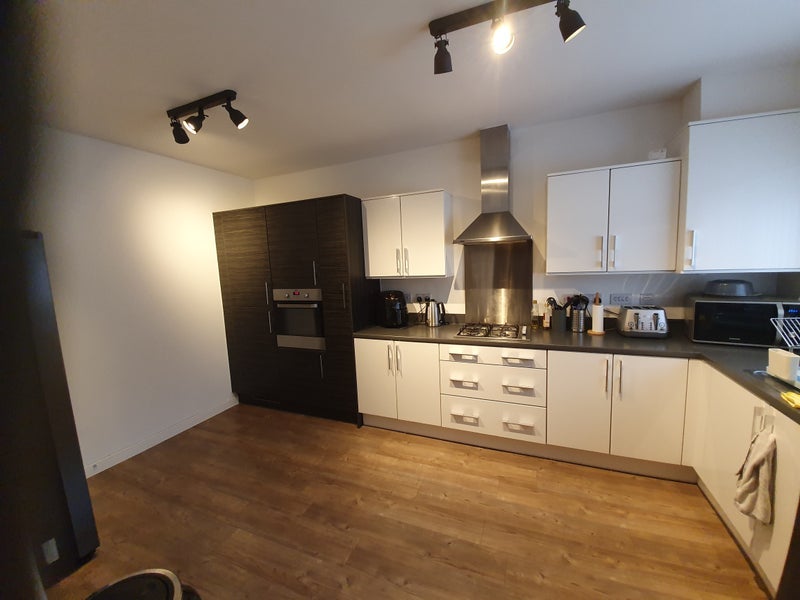 Room Marconi Road in Chelmsford
