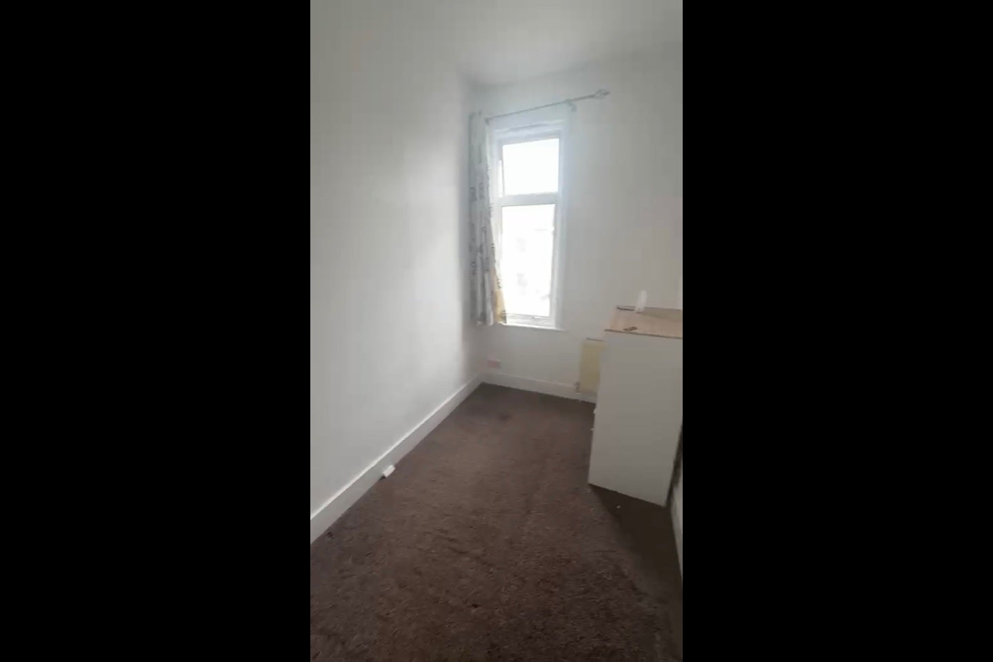 Flat Thorold Road in Greater London