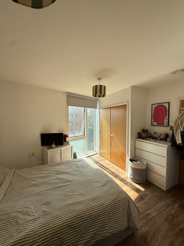 Room Eckington Lane in Greater London