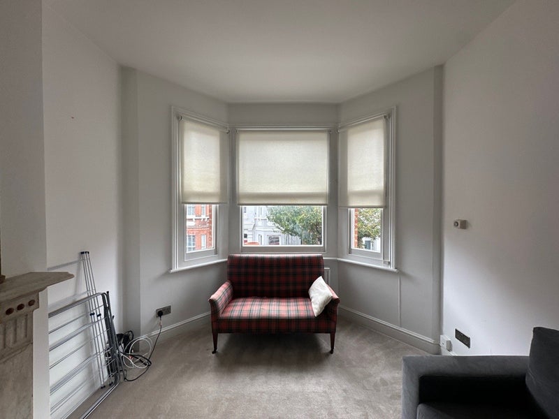Flat Handforth Road in Greater London