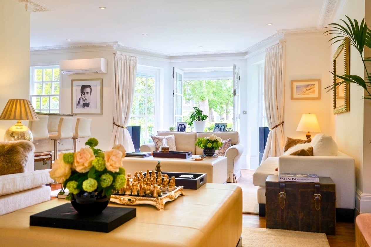 House Addison Road in Greater London