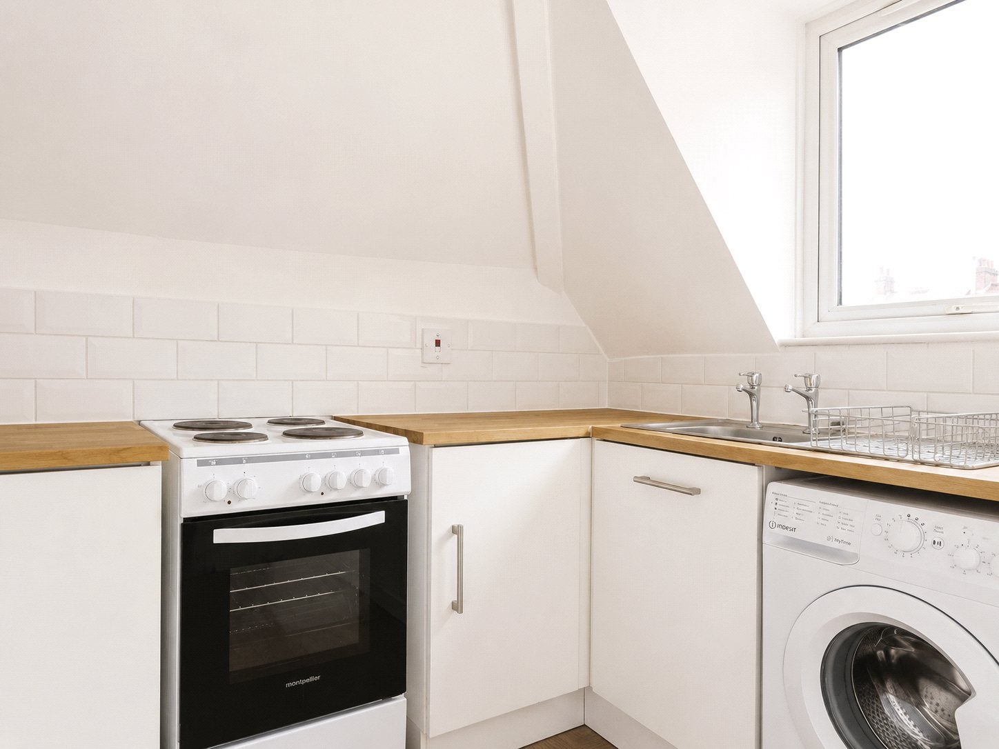 Flat Farnan Road in Greater London