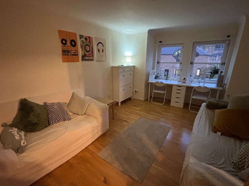 Room St Leonard's Street in City of Edinburgh