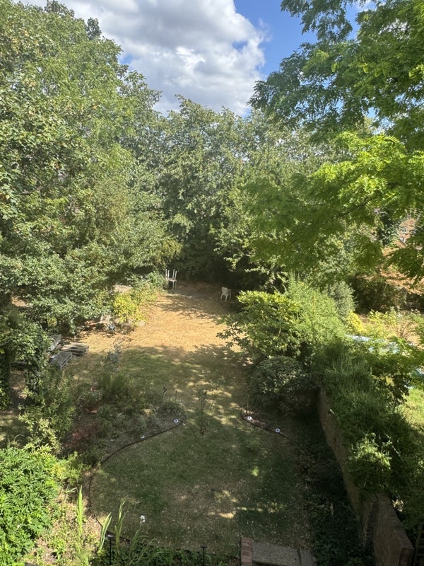 Room Upper Tulse Hill in Greater London