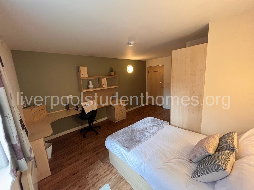 Room Shaw Street in Liverpool