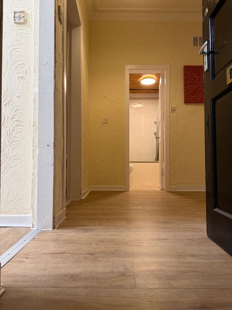 Flat Wellmeadow Street in Paisley