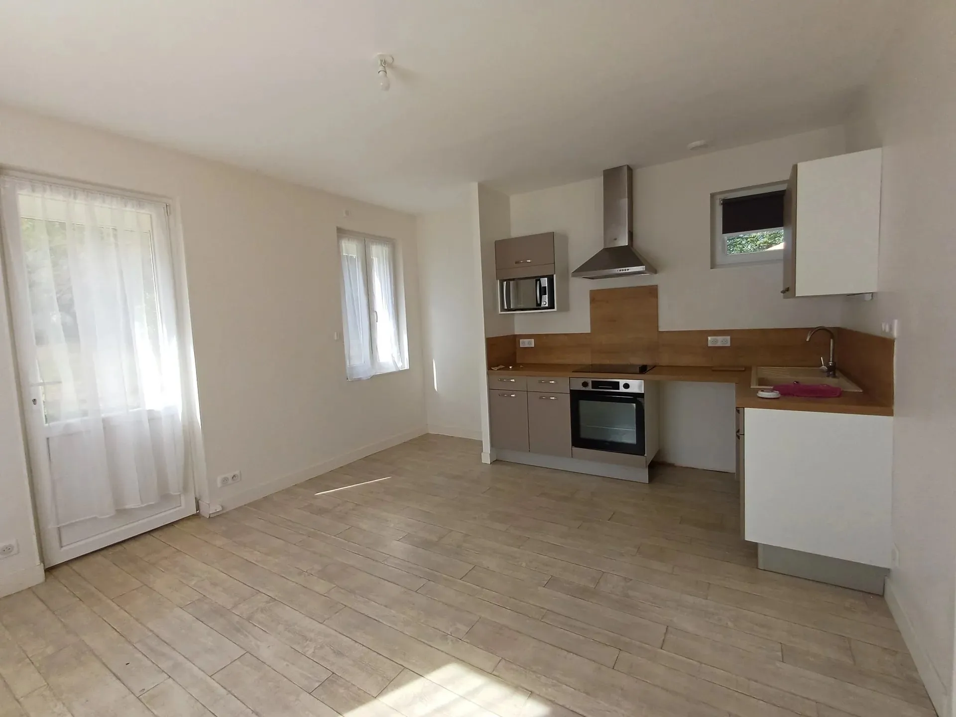House Route de Gouex in Mazerolles