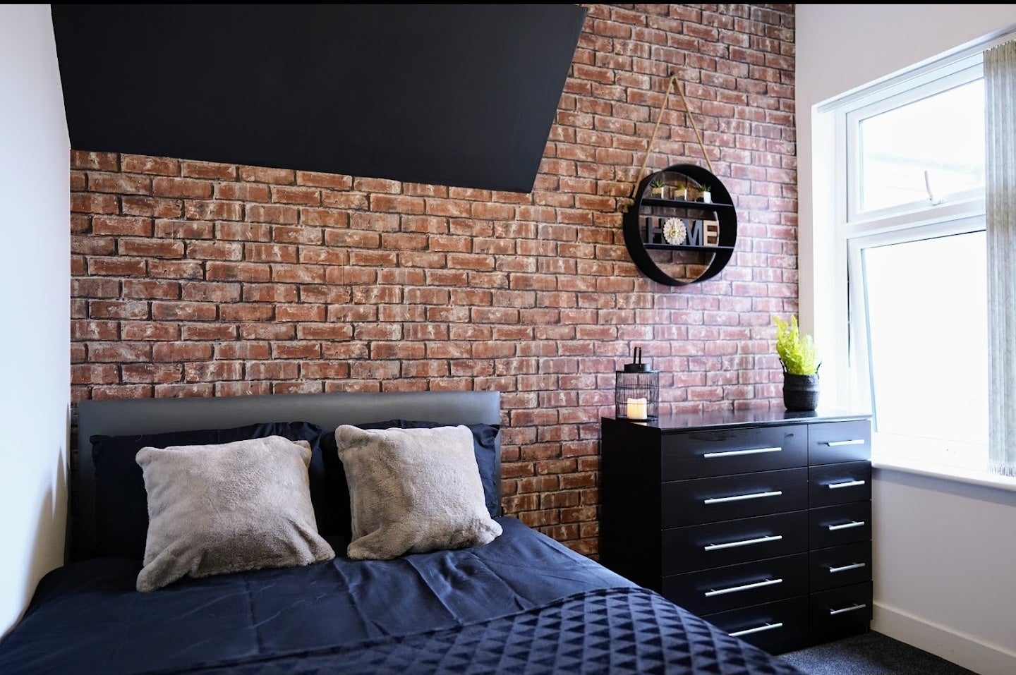 Room Daimler Road in Coventry