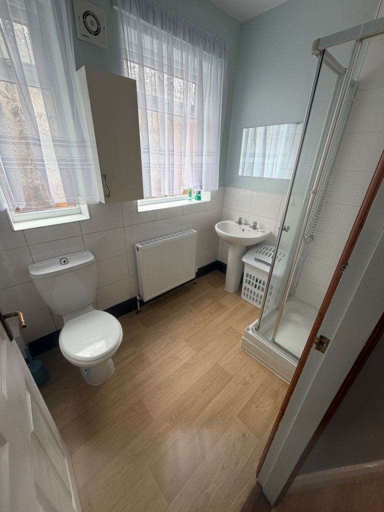 Flat Anlaby Road in Hull