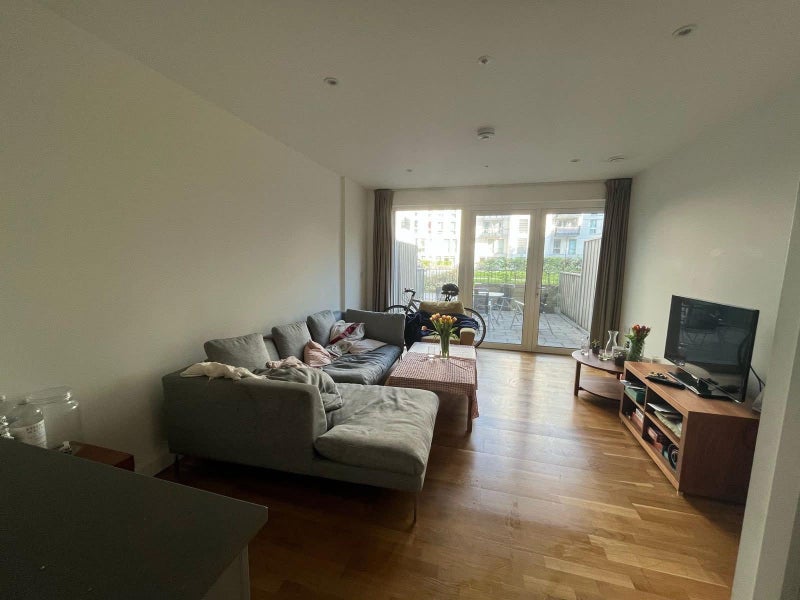 Room Liberty Bridge Road in Greater London