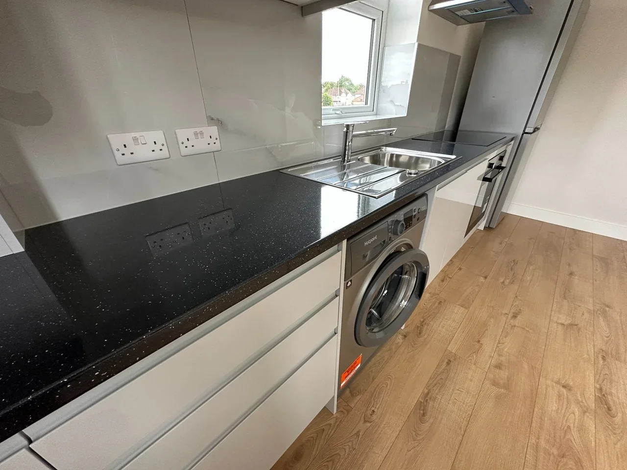 Flat Burnt Oak Broadway in Greater London