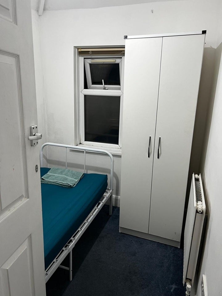 House Lakeside Close in Greater London