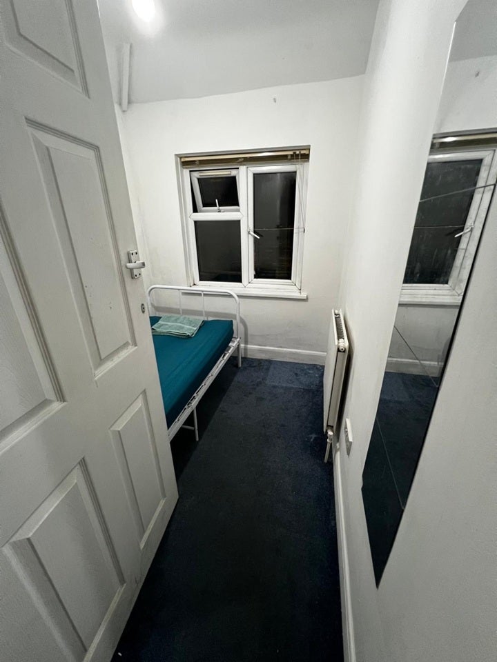 House Lakeside Close in Greater London