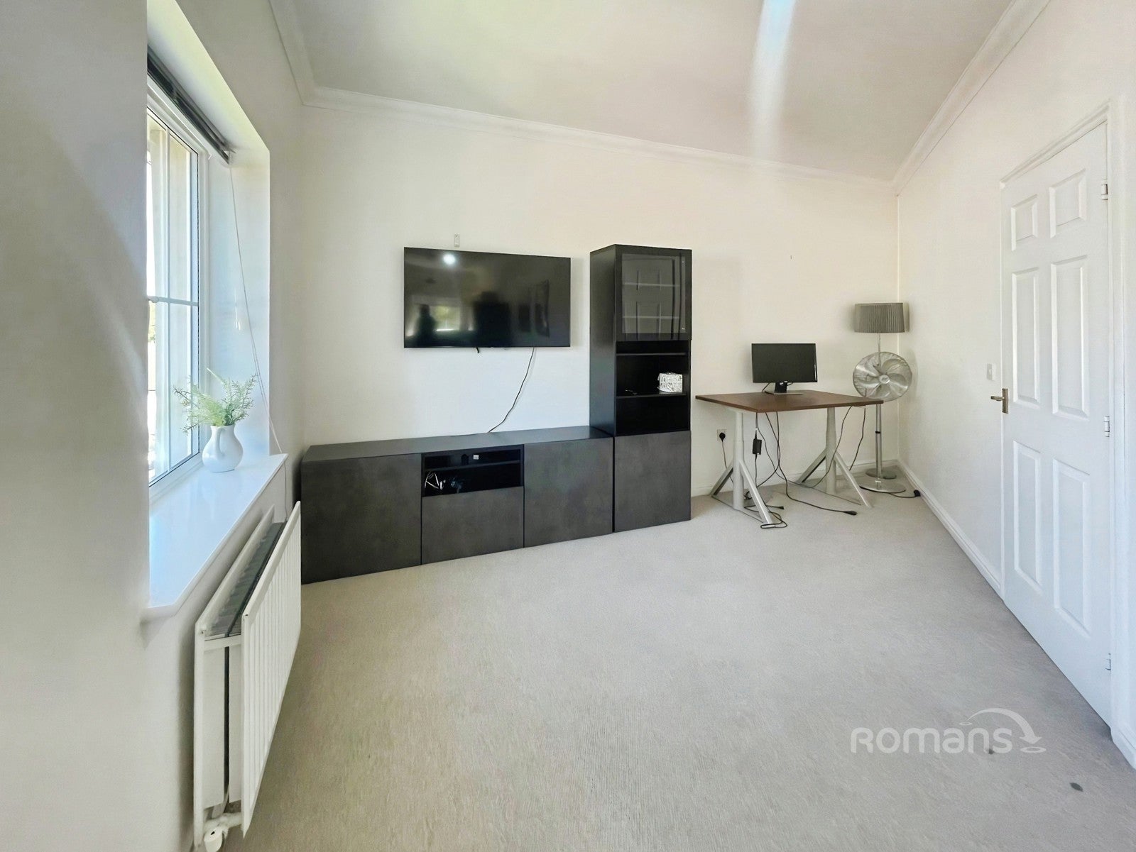 Flat Elvetham Rise in Basingstoke and Deane