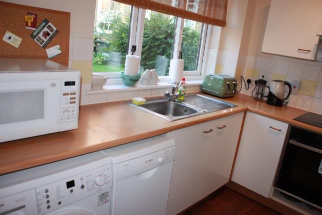 Room Quadrangle Close in Greater London