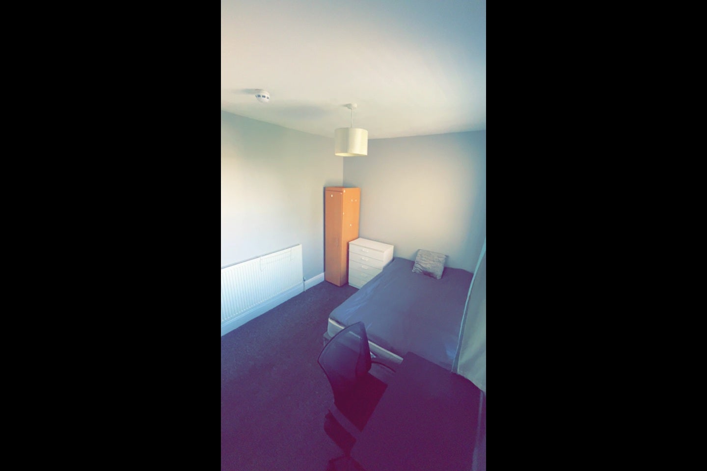 Room Fishponds Road in Bristol
