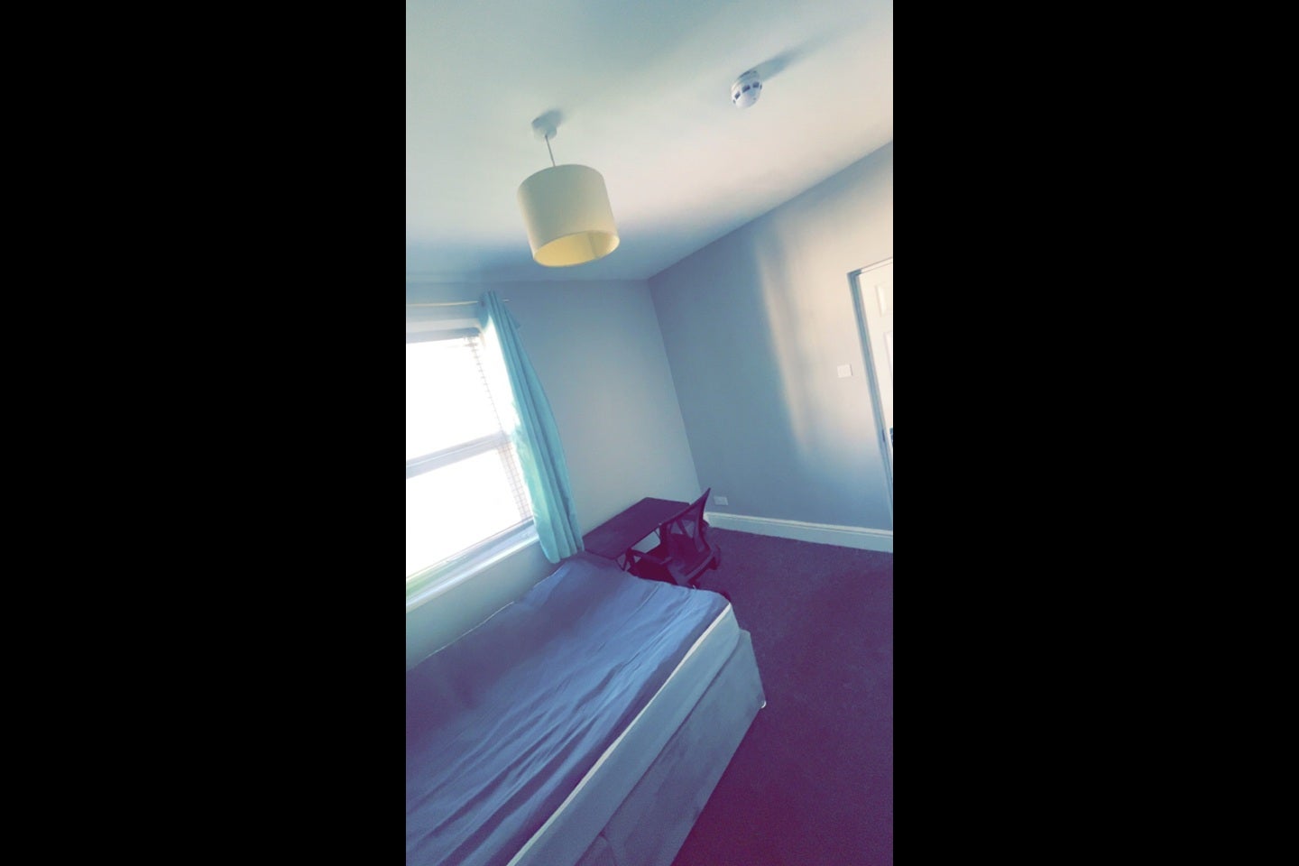 Room Fishponds Road in Bristol