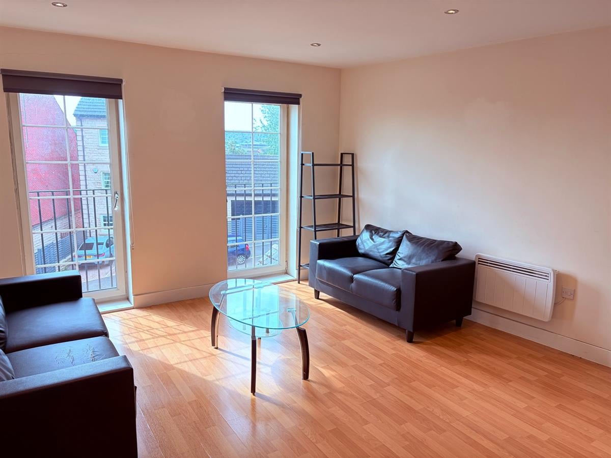 Flat Holywell Heights in Sheffield