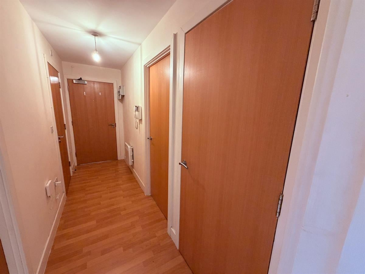 Flat Holywell Heights in Sheffield