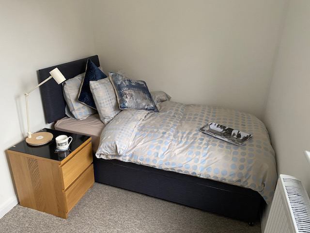 Room Wolf Lane in Windsor