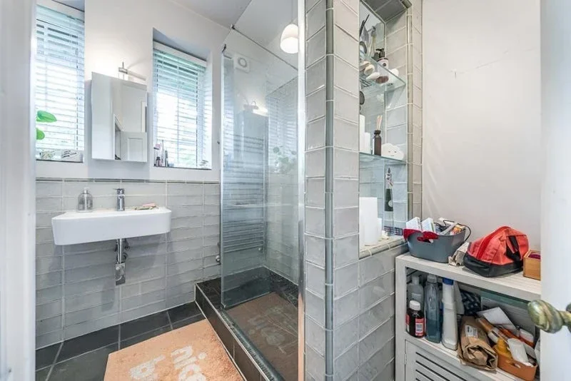 Room Beeches Road in Greater London