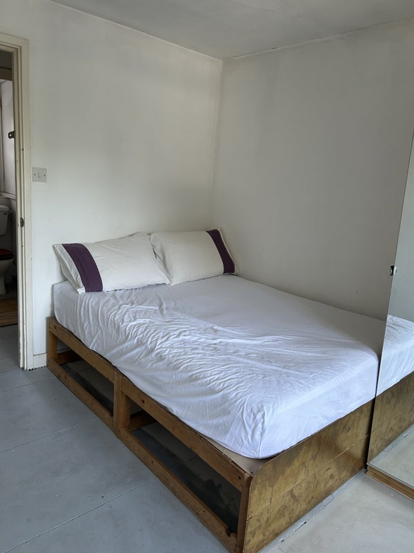 Room Albany Mews in Greater London