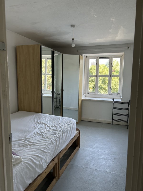 Room Albany Mews in Greater London